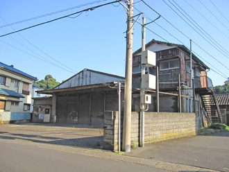神奈川県三浦市諏訪町 自動車整備工場跡 売地